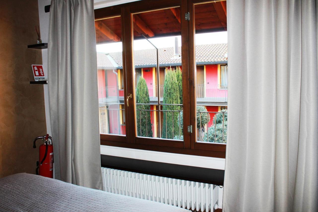 Bergamo Easy Airport Sleep&Fly Parking Apartment Екстериор снимка